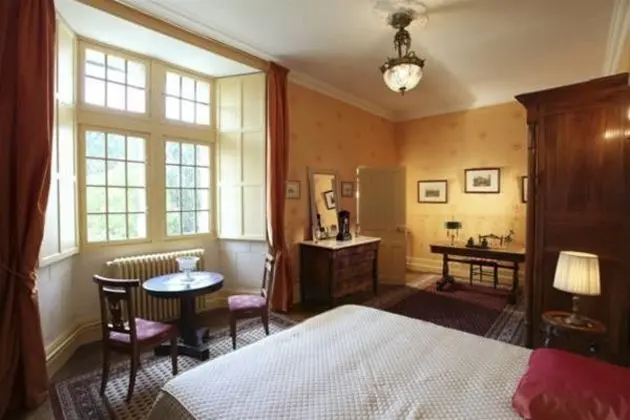 Chateau De Crazannes