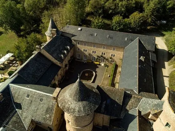 Château de Fontanges - Dış Mekan