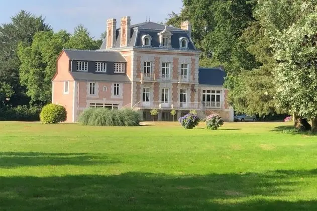 Chateau de la Chasse Beauvais