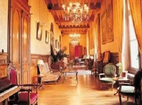 Château de la Tremblaye - Lobi