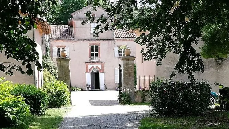 Chateau De Mailhol