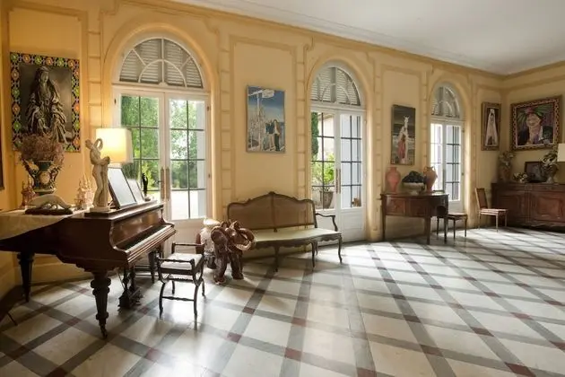 Chateau De Raissac - Lobi