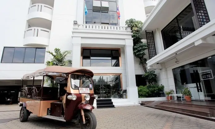 Chateau De Sukhumvit Hotel Bangkok - Dış Mekan