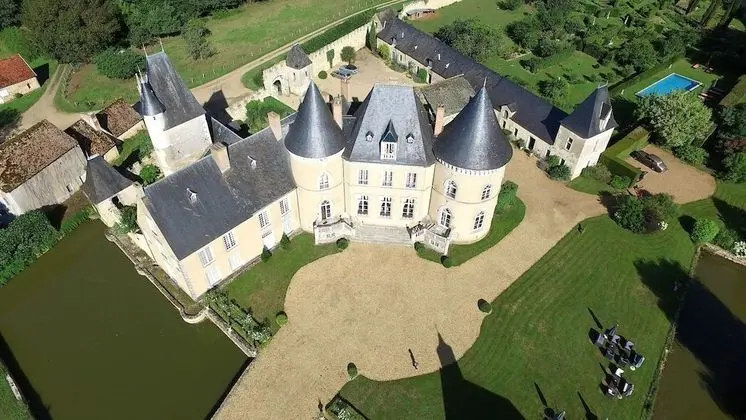 Chateau De Vauloge - 1