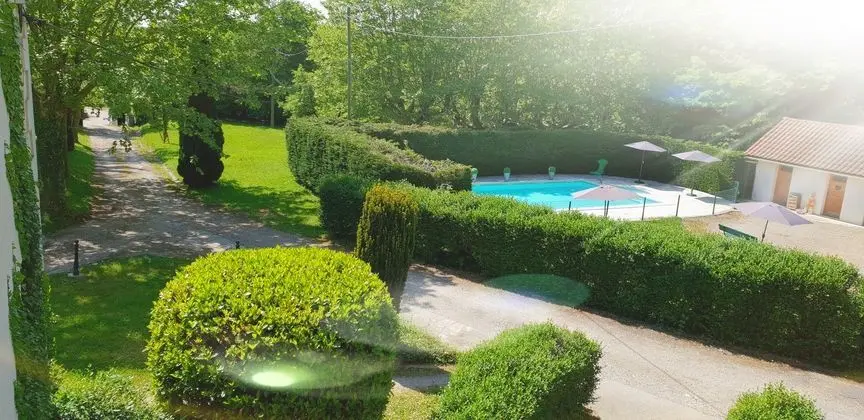 Chateau des Ayes - Havuz