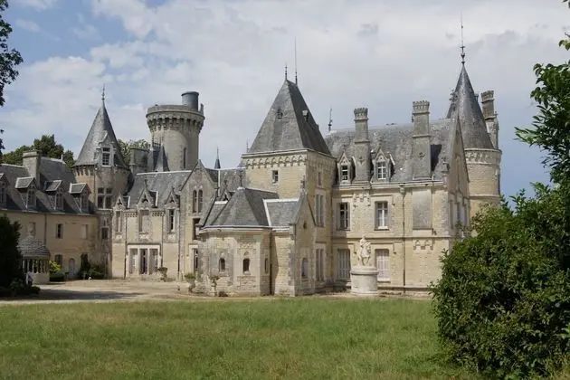 Château Des Chevaliers De Londigny - 1