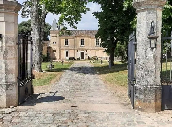 Château Fleur de Roques - Öne Çıkan Resim
