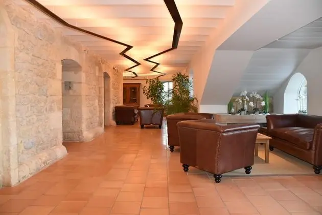 Chateau Grattequina - Lobi