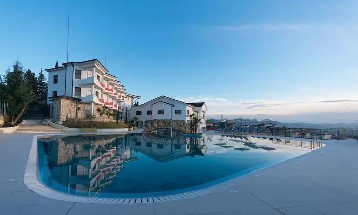 Chateau Linza Resort - Havuz