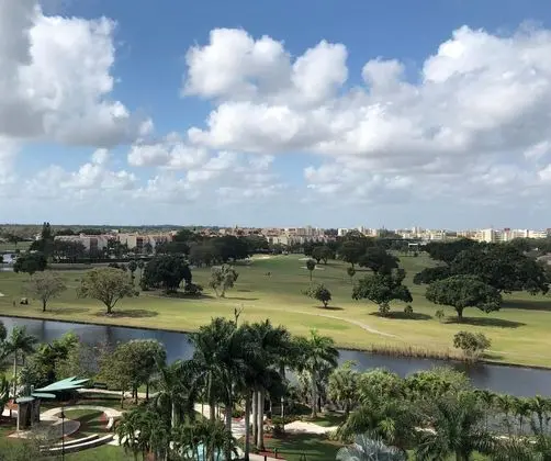 Chateau Mar Golf Resort