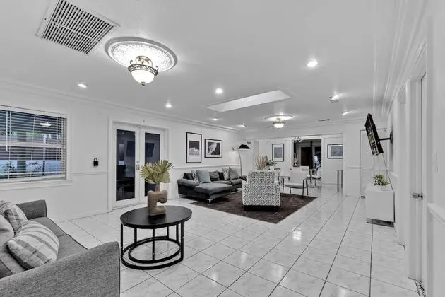 Chateau Michael Luxury Brickell Villa - Lobi