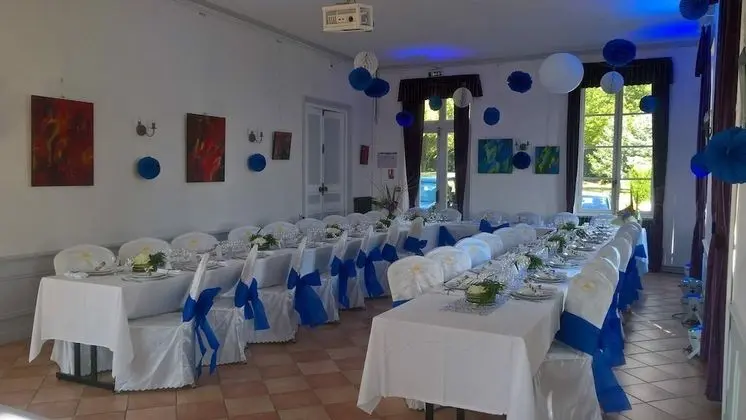 Château Nevers - Yerinde Yemek