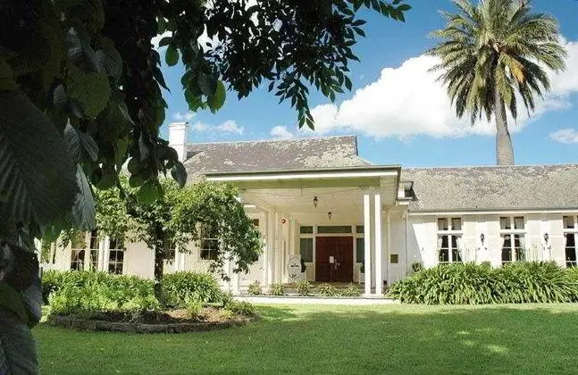 Chateau Yering Historic House Hotel
