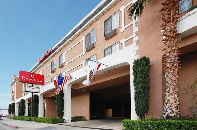 Chatsworth Hotel