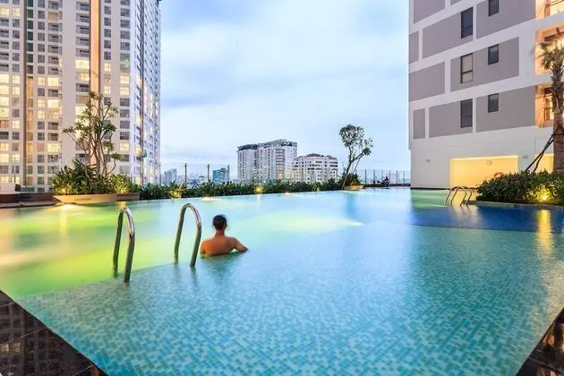 Chau Apartments