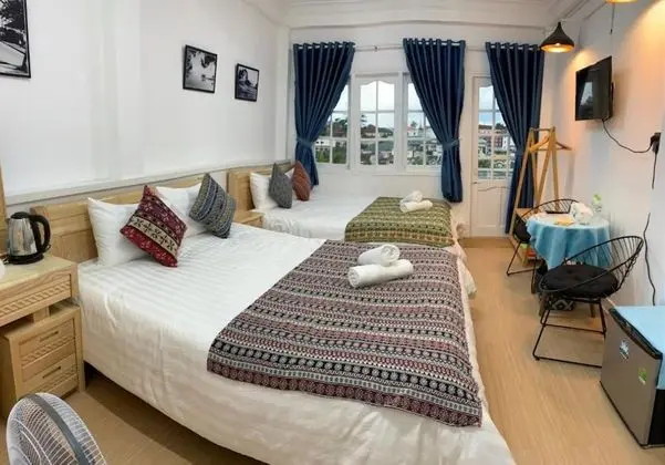 Chau Giang Hotel