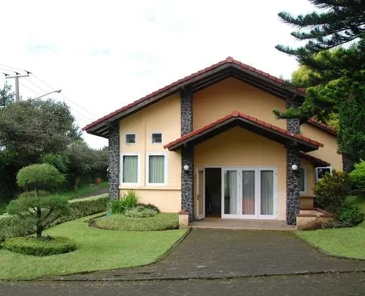 Villa ChavaMinerva Istana Bunga-Lembang