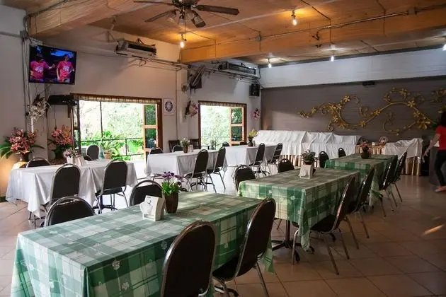 Chayada Garden House and Resort Hotel - Yerinde Yemek