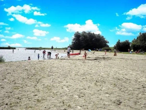 Cheapest 4 Pers Holiday Home Close to the National Park Lauwersmeer - Plaj