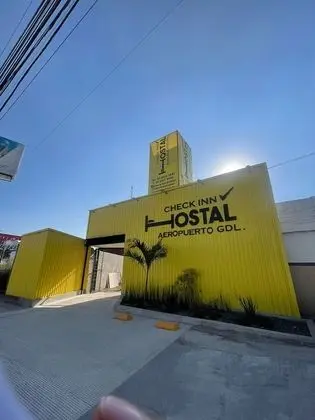 CHECK INN HOSTAL AEROPUERTO GDL - Dış Mekan
