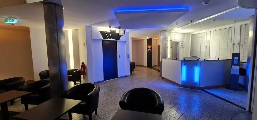 check-inn hotel Offenbach - Lobi