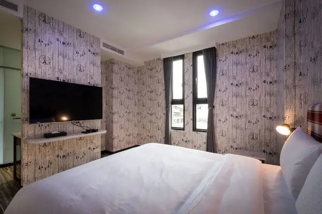 CHECK inn Taichung Ziyou - Oda Manzaraları