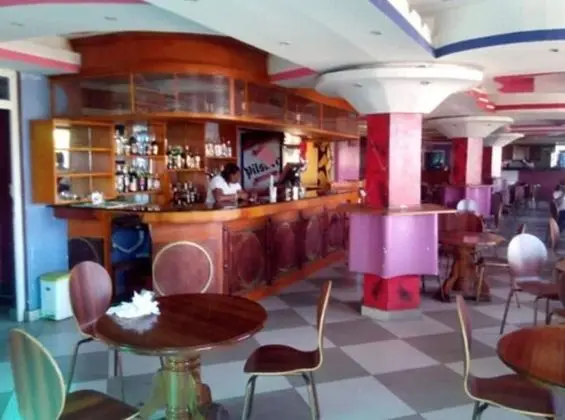 Check Point Inn Mombasa - Yerinde Yemek