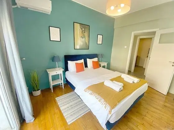 Check Point - Syngrou Fix