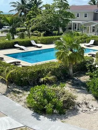 Checkers Vacation Homes - Havuz
