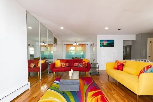 Cheerful & Beautiful 3-Bedroom Ranch - 1
