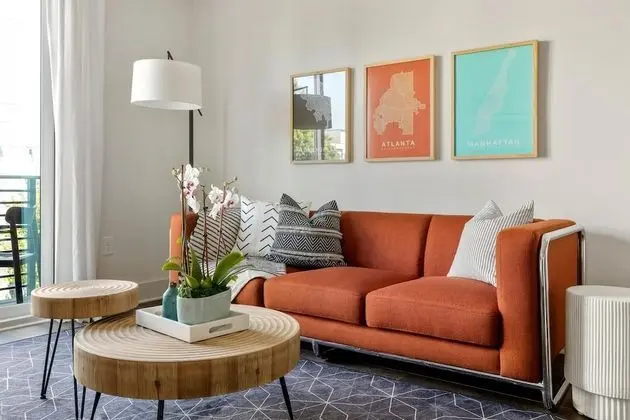 Cheerful Townhome With Garage EAV Local