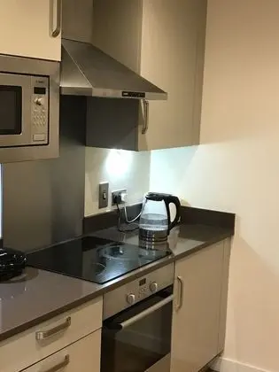 Chelmsford Service Apartment - Mutfak