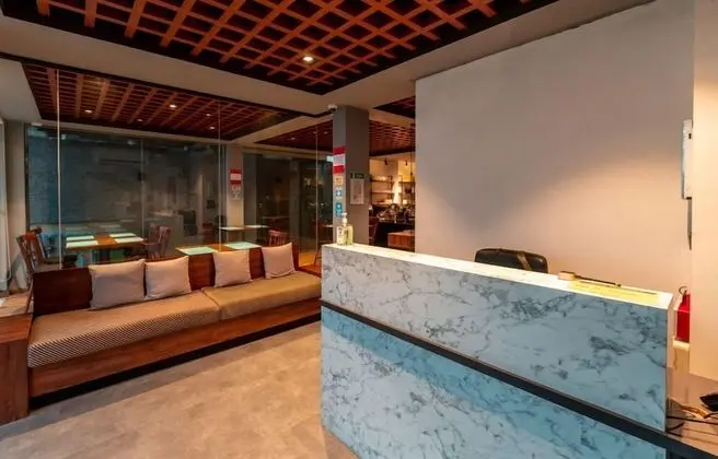 Chen Beach Inn - Lobi