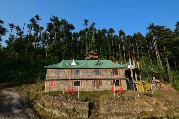 Cheog Chamber by Dumnu Homes