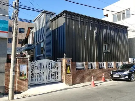 Cheomseongdae House