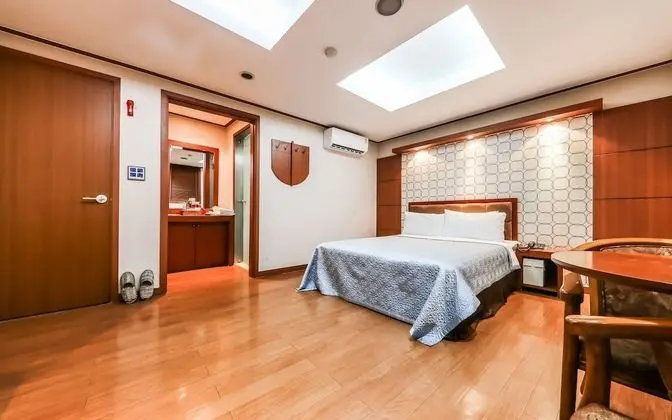 Cheonan Good Morning Hotel - Oda