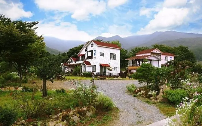 Cheongdo Mountains Bed and Breakfast - Misafir Tesisleri ve Hizmetleri