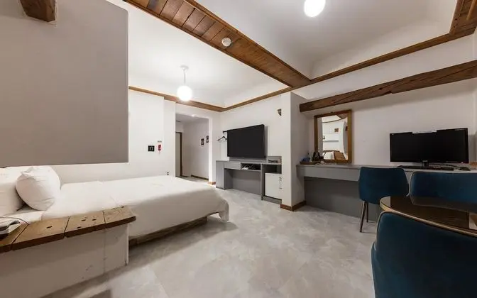 Cheongju Beukmeunro Toronto Hotel