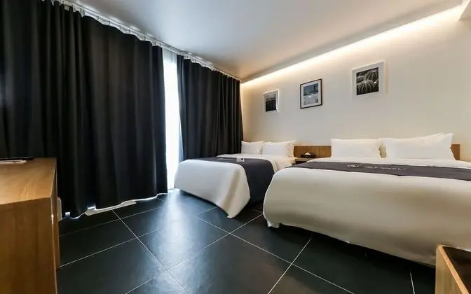 Cheongju Leaders Hotel