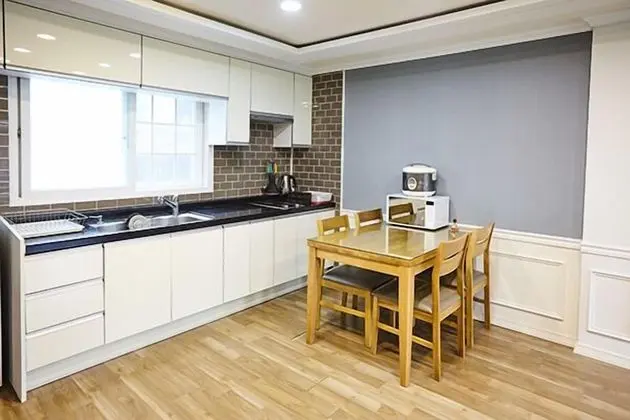 Cheongju Okhwayongsojelpyeong Pension - Mutfak