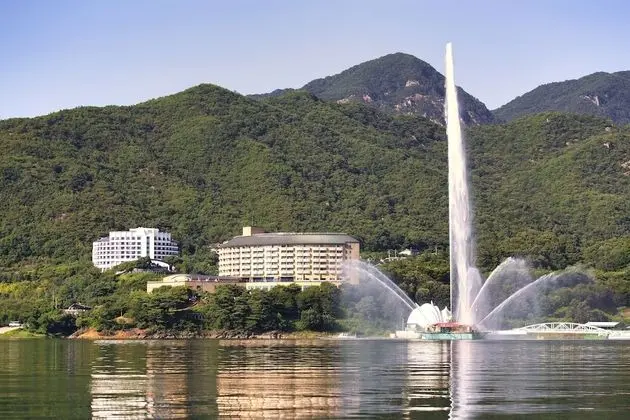 Cheongpung Resort Lake Hotel