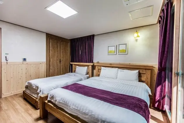 Cheonjiyeon Hotel - Oda