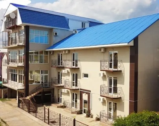 Hotel Chernomorskiy