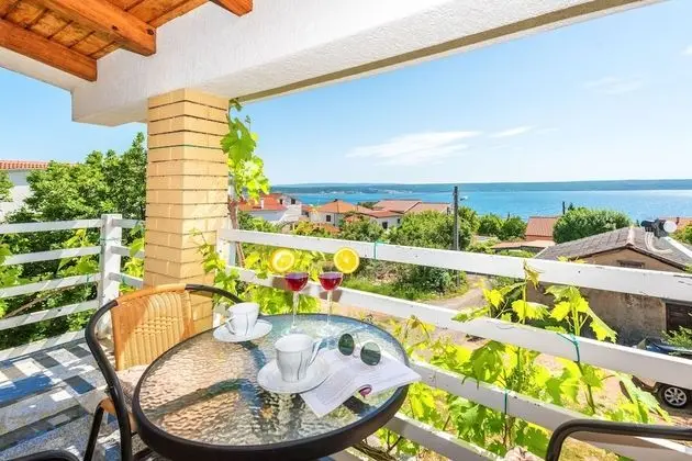 Cherry Apartment With Sea View