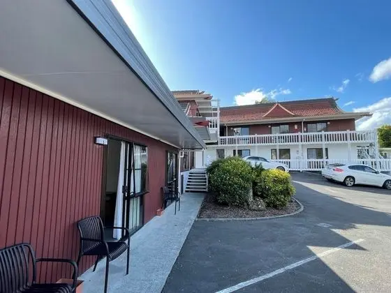 Cherry Court Motor Lodge - Dış Mekan