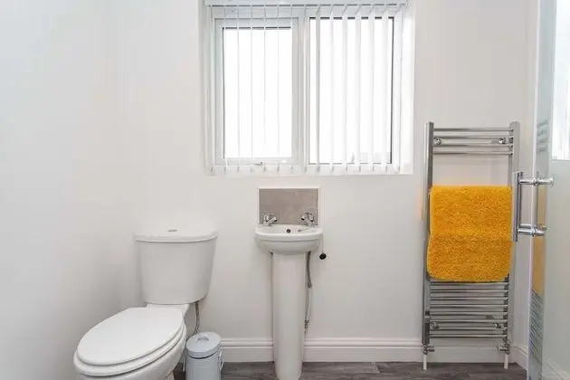 Cherry Property - Hornby Road - Banyo Tipleri