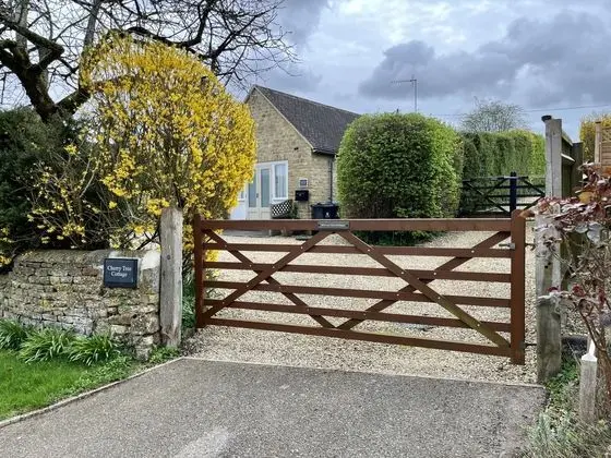 Cherry Tree Cottage - Genel