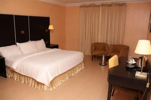 Chesney Hotel
