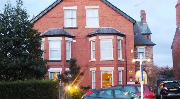 Chester Brooklands Bed and Breakfast