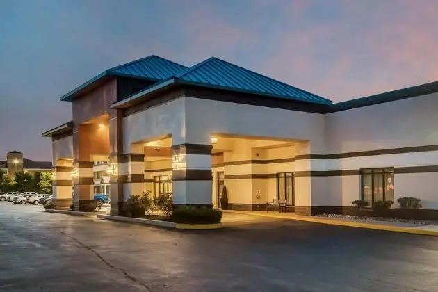 Chester Hotel & Conference Center